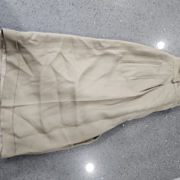 Vintage Liz Claibone Shorts - Picture 5 of 9